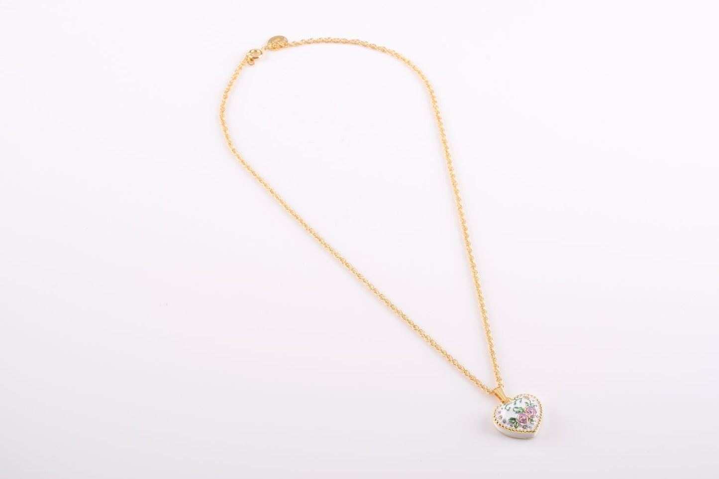 White Heart shaped Pendant Necklace