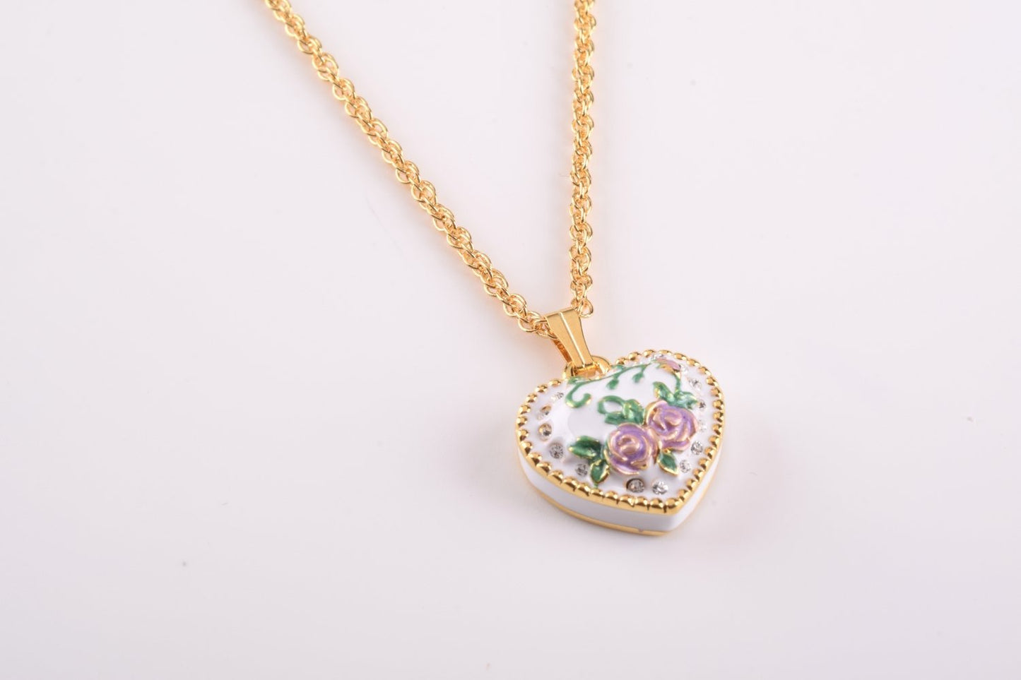 White Heart shaped Pendant Necklace